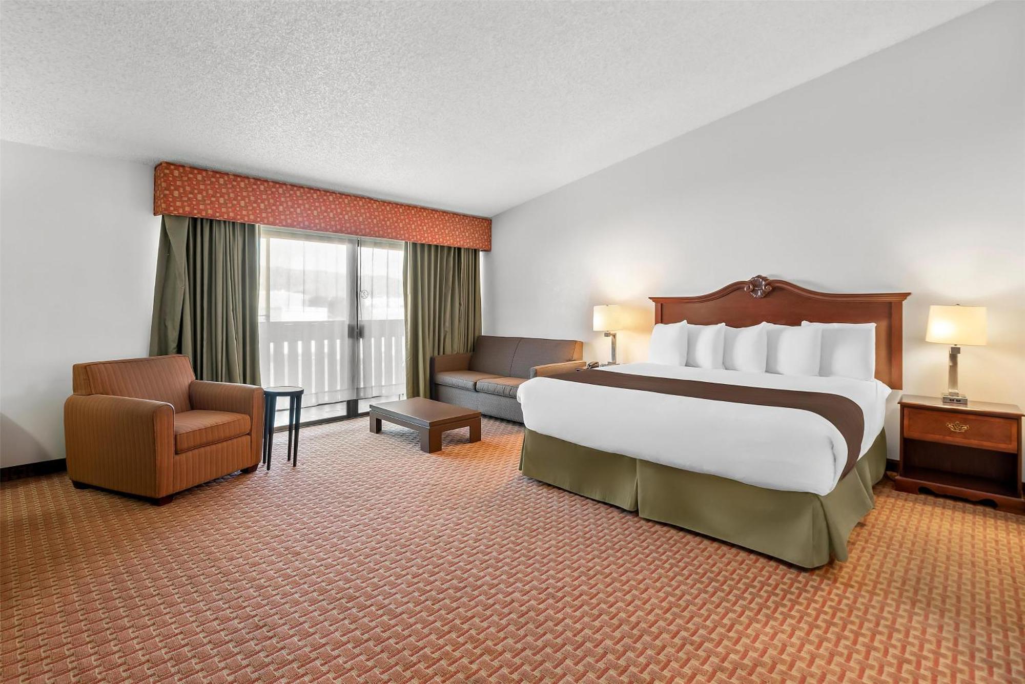 Hotel Western Chieftain 3*