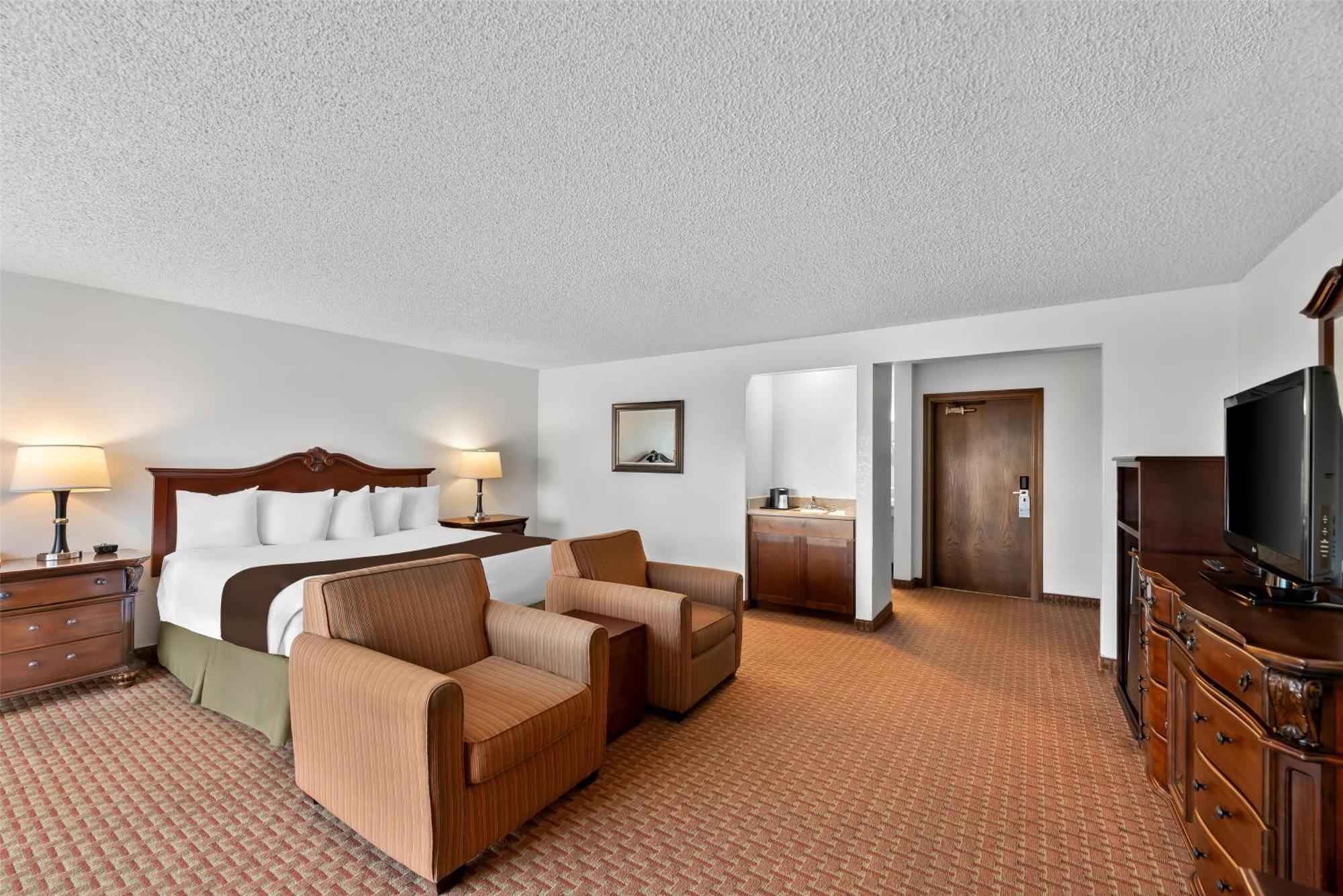 Western Chieftain Hotel
